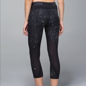 Lululemon Run: Inspire Star Crushed Crop Leggings
